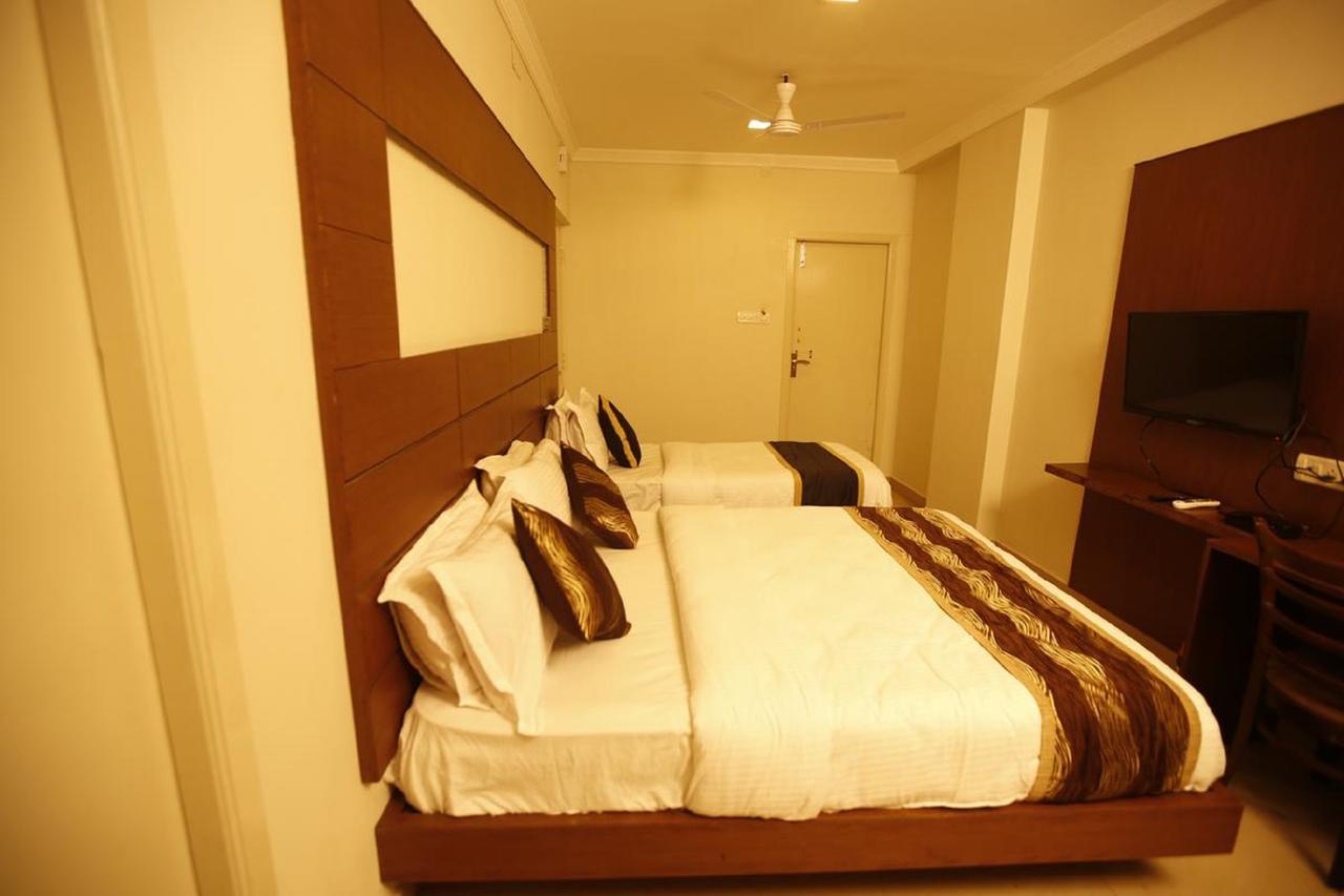 Hotel Orion Residency 3*
